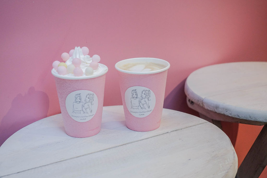 Jessy&#8217;s Coffee Shop X魔王 日本神戶 粉紅色系咖啡廳 是少女心的你一定要來的 神戶地鐵三宮站 內文有店家資訊與菜單 @魔王的碗公