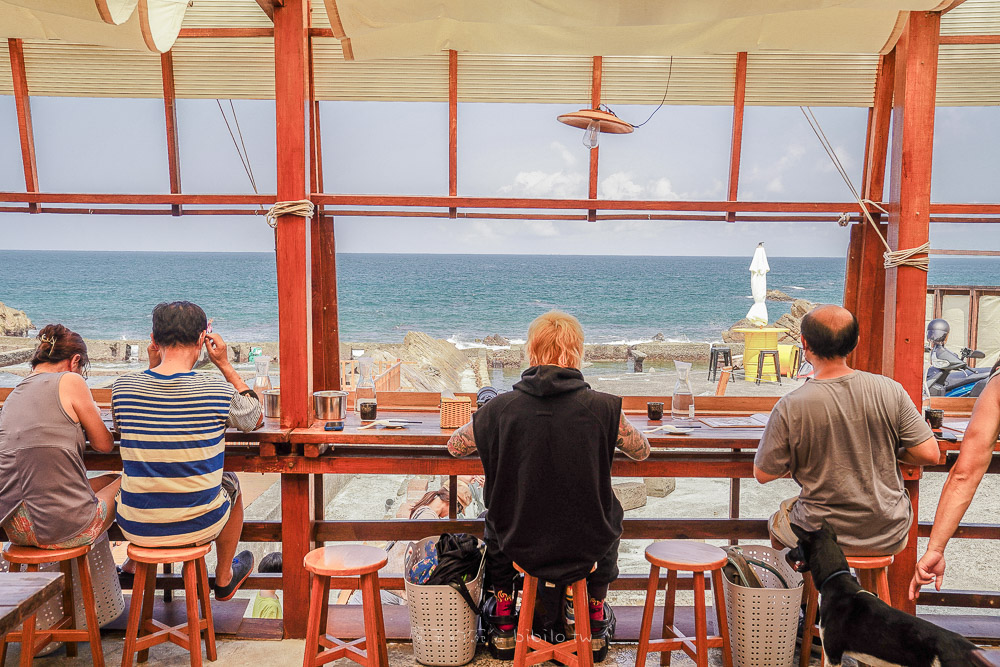 92k週末食堂 東北角人氣海景餐廳 一定要提早預約才會坐到海景第一排！ @魔王的碗公