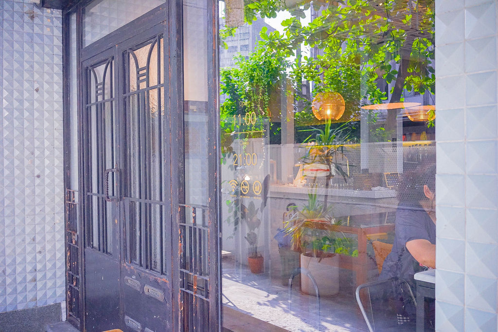 『魔王食記』台北中正 CAFE de GEAR 台鐵老宿舍裡的英式情調咖啡廳 老洋房裡的秘密餐點『內文有店家資訊』 @魔王的碗公
