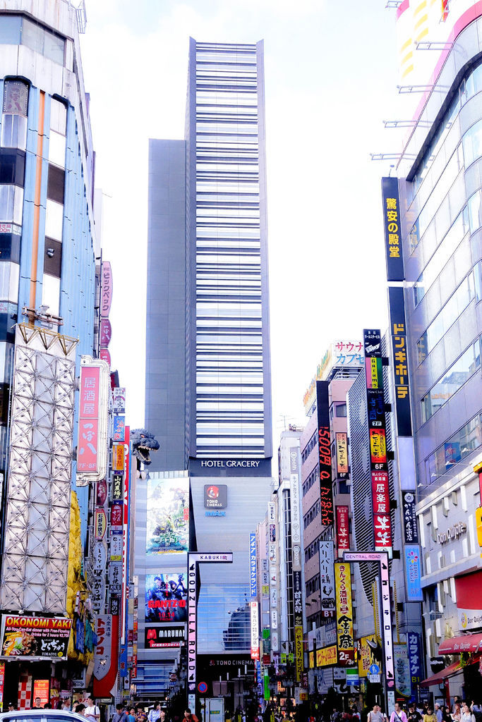 『魔王旅日遊記』東京新宿 特色飯店在一枚 格拉斯麗新宿酒店 (Hotel Gracery Shinjuku) 一日一室限定哥吉拉房『內文有旅館資訊』 @魔王的碗公